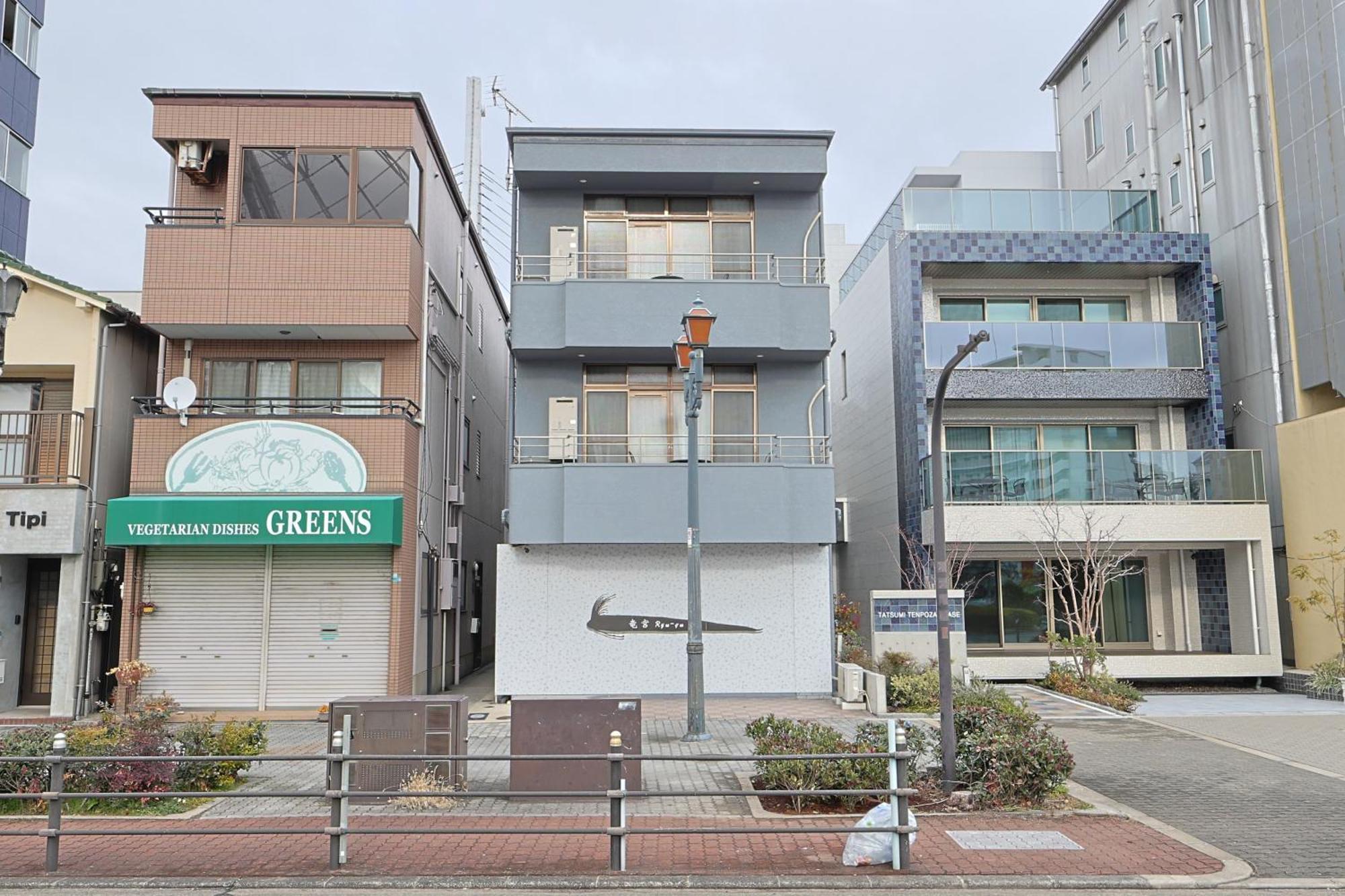 Ryugu -竜宮- Apartment Osaka Bagian luar foto